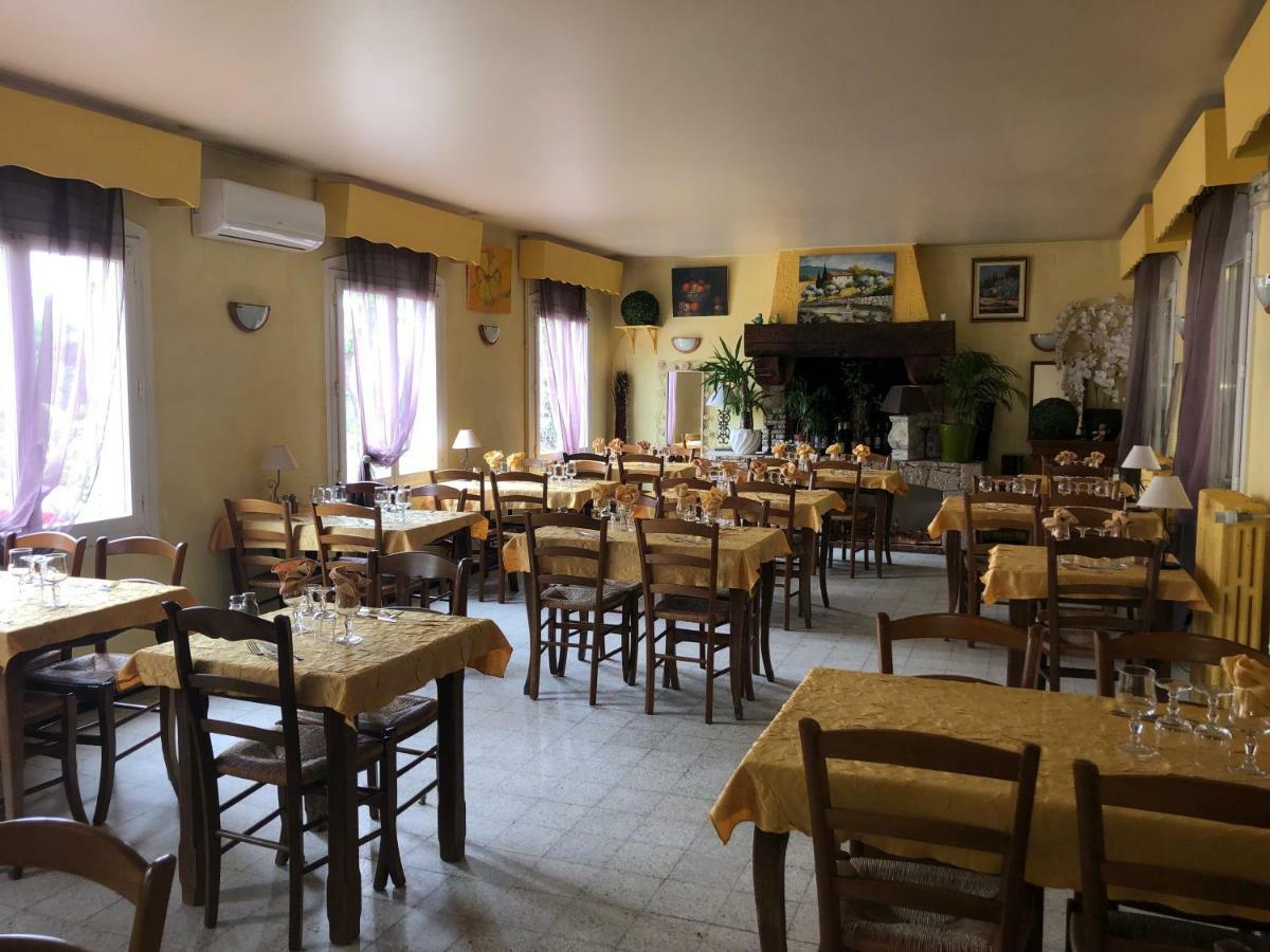 فندق Le Provencal أوبس المظهر الخارجي الصورة